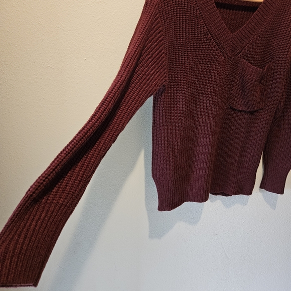 Sanctuary V-Neck Sweater - Picture 4 of 10